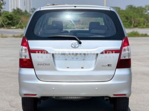 Xe Toyota Innova 2.0E 2015