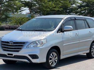 Xe Toyota Innova 2.0E 2015