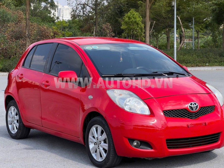 Toyota Yaris 1.3 AT