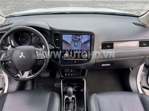 Xe Mitsubishi Outlander Premium 2.0 CVT 2021