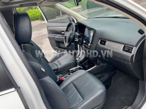 Xe Mitsubishi Outlander Premium 2.0 CVT 2021