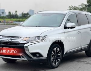 Xe Mitsubishi Outlander Premium 2.0 CVT 2021