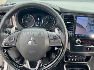 Xe Mitsubishi Outlander Premium 2.0 CVT 2021